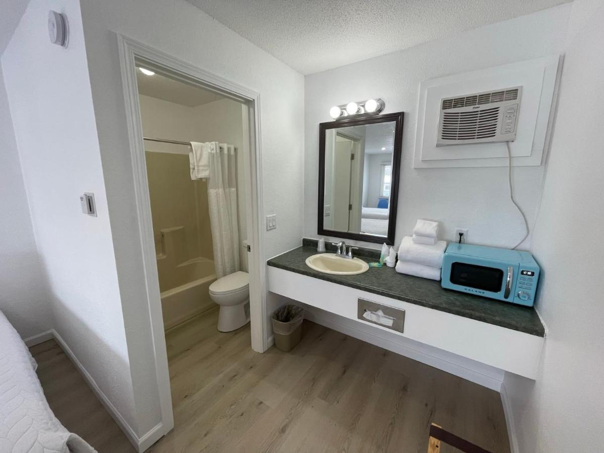 Poolside Double Rooms Lake City Bagian luar foto