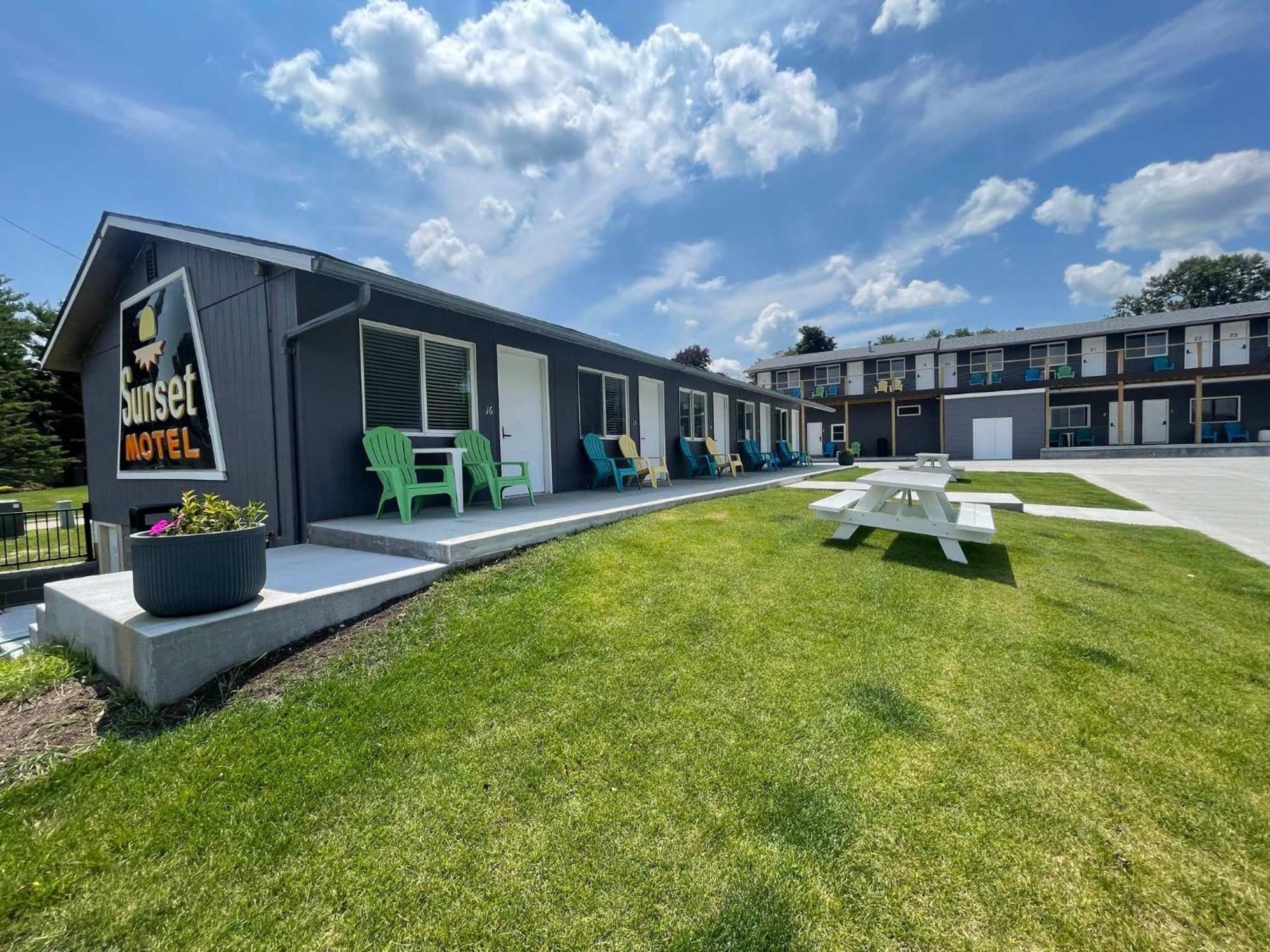 Poolside Double Rooms Lake City Bagian luar foto